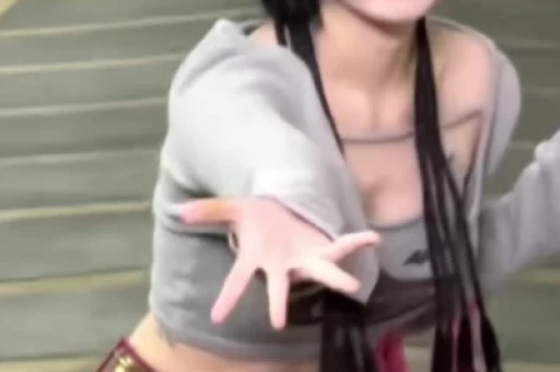 迪丽热巴陈飞宇恋情曝光！两人穿同款、已同居男方妈妈在线吃瓜